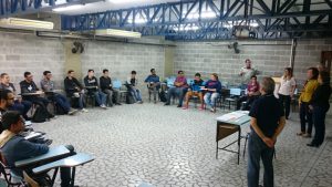 Minicurso sobre desenvolvimento e gestão de carreiras, exclusivo para alunos da Unisanta