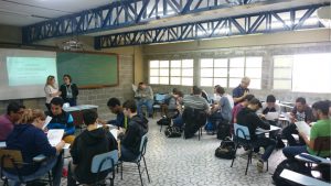 Minicurso sobre desenvolvimento e gestão de carreiras, exclusivo para alunos da Unisanta
