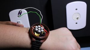 “Auxílio aos Deficientes Auditivos através do Desenvolvimento de um Protótipo para Adaptação de Campainha em Residências aplicando o conceito IOT”, desenvolvido pelos alunos Davi Augusto Kleiser dos Santos, Gabriel de Carvalho Souza, Gustavo Dias Lobianco de Souza e Letícia Barboza Clavisso
